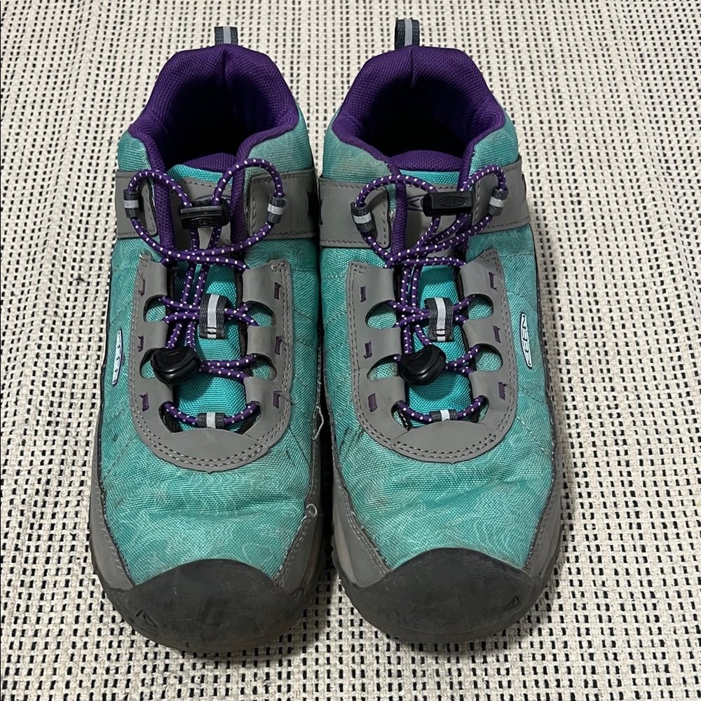 Women’s Keen Hiking Shoes